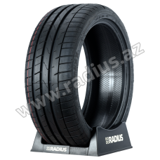 Ultrasport ST760 245/40 R18